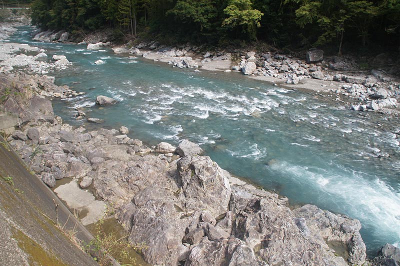 大熊谷出合上流付近の川の様子