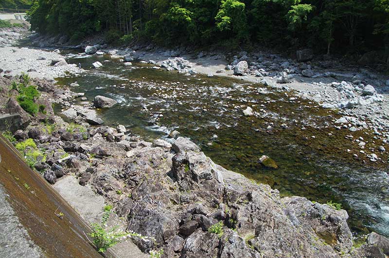 大熊谷出合上流付近の川の様子