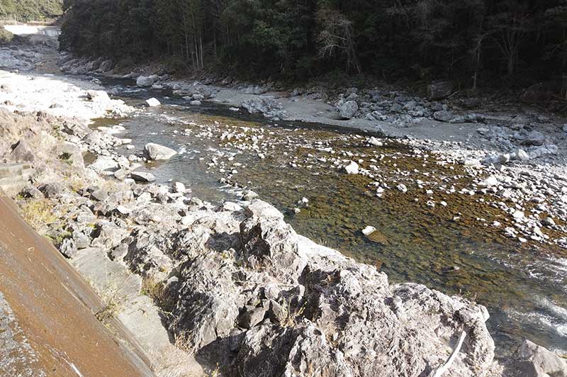 大熊谷出合上流付近の川の様子