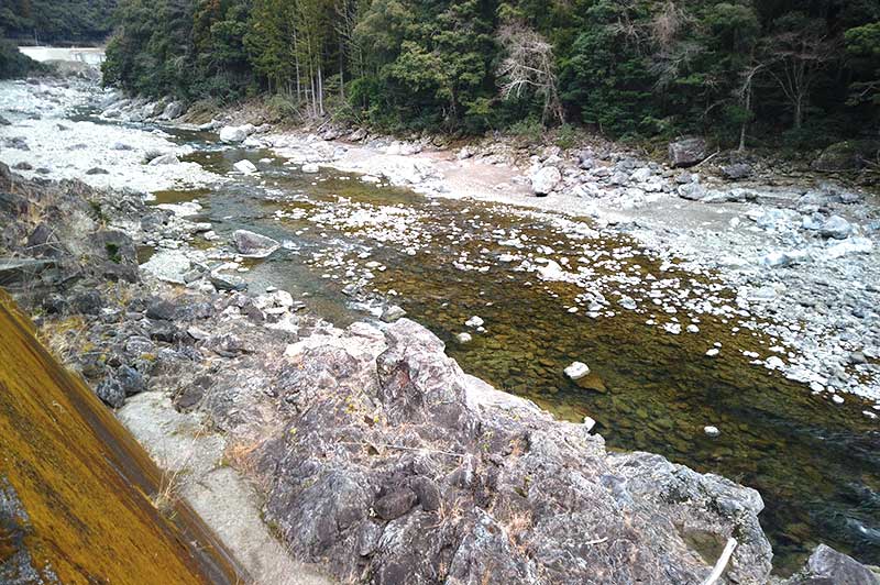 大熊谷出合上流付近の川の様子