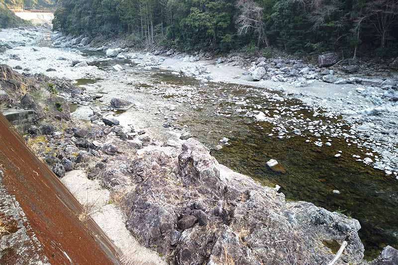 大熊谷出合上流付近の川の様子