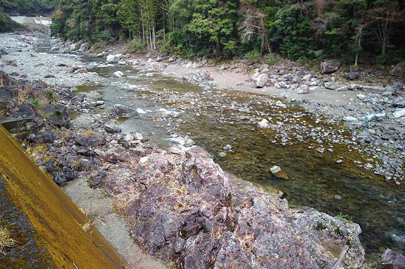 大熊谷出合上流付近の川の様子