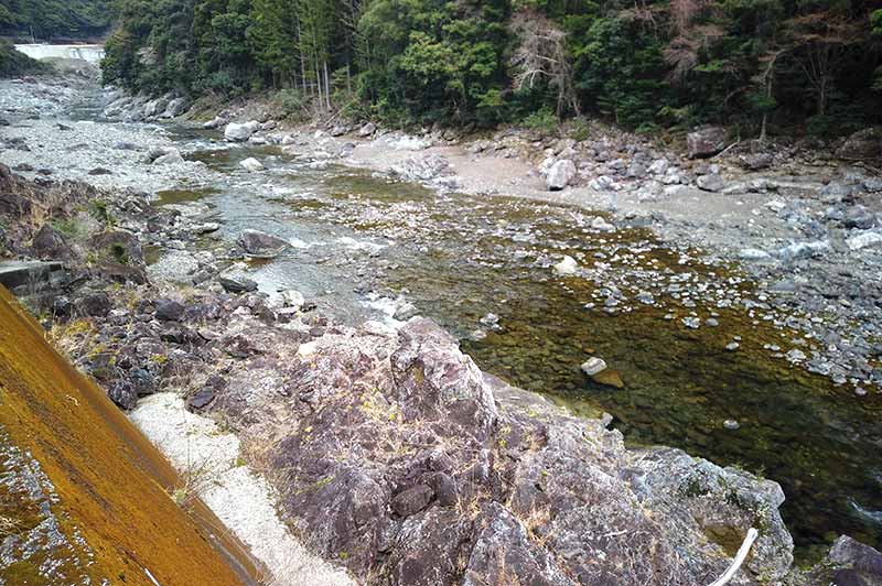 大熊谷出合上流付近の川の様子
