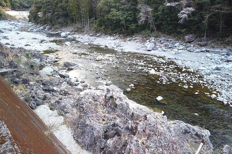 大熊谷出合上流付近の川の様子