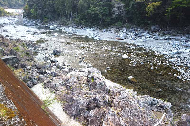 大熊谷出合上流付近の川の様子