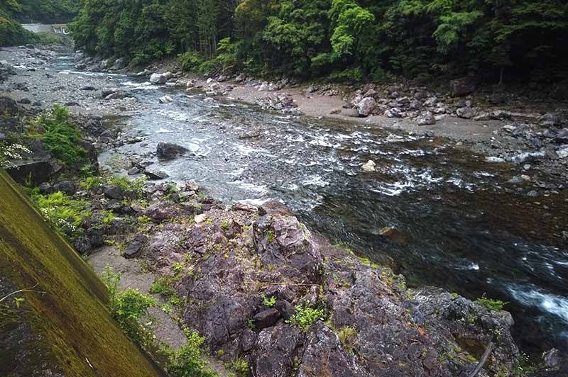 大熊谷出合上流付近の川の様子