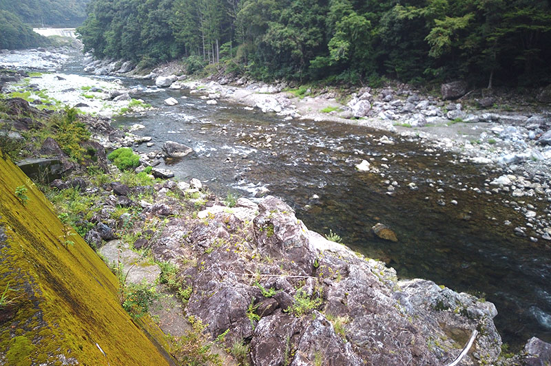 大熊谷出合上流付近の川の様子
