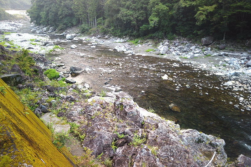 大熊谷出合上流付近の川の様子