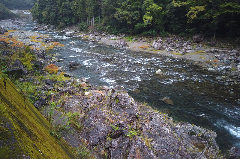 大熊谷出合上流付近の川の様子