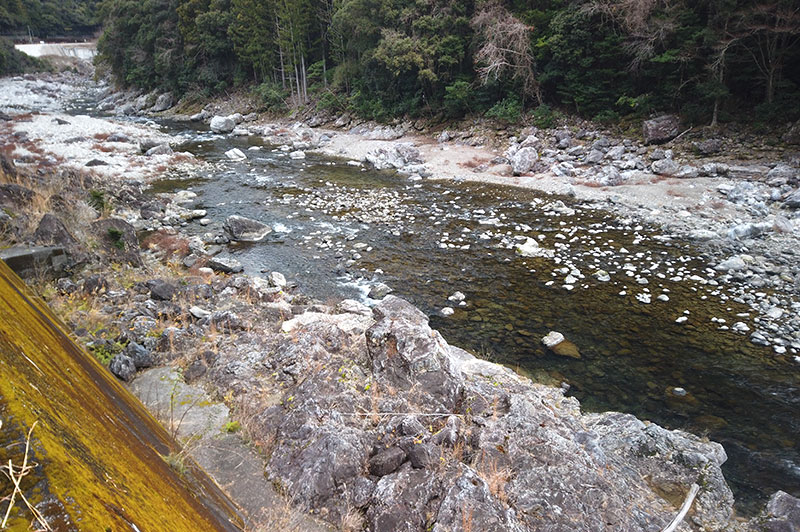大熊谷出合上流付近の川の様子