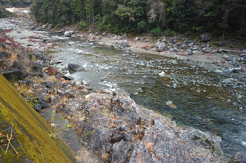 大熊谷出合上流付近の川の様子