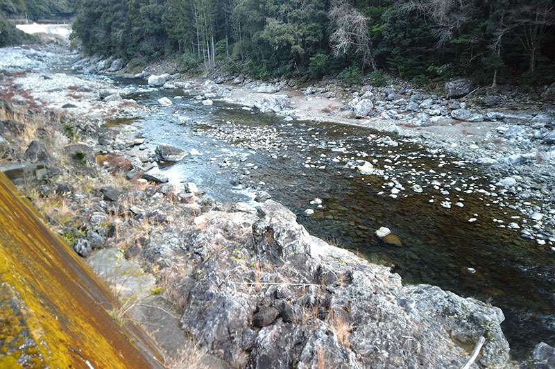 大熊谷出合上流付近の川の様子