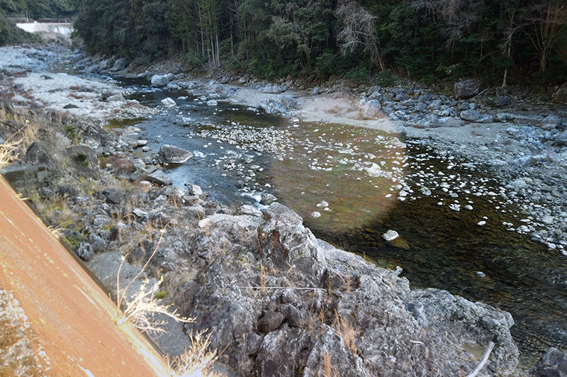大熊谷出合上流付近の川の様子