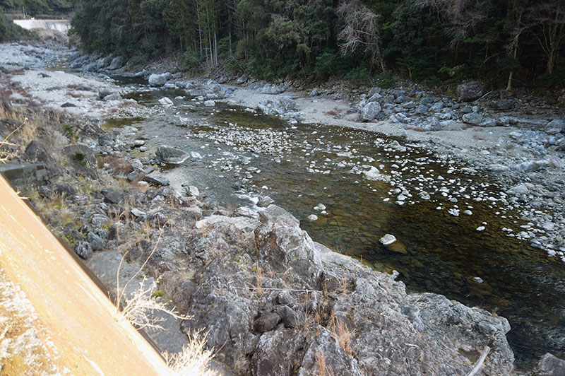 大熊谷出合上流付近の川の様子