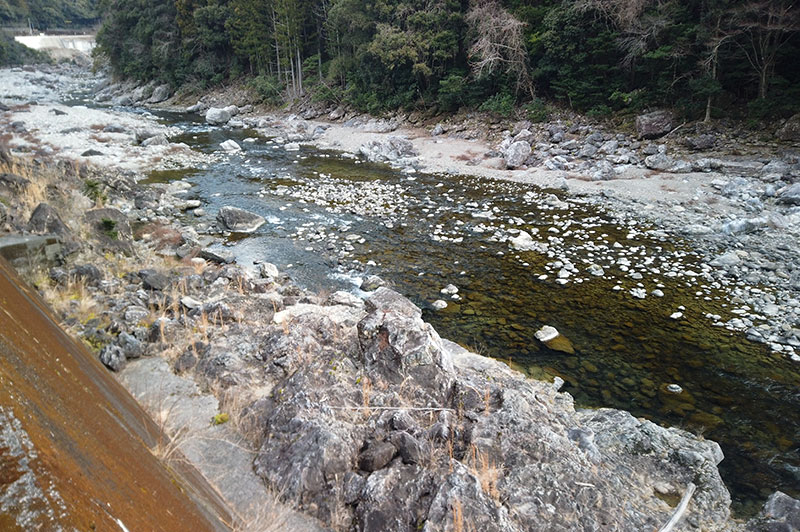 大熊谷出合上流付近の川の様子