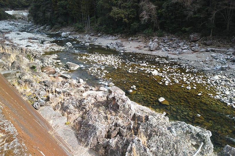 大熊谷出合上流付近の川の様子
