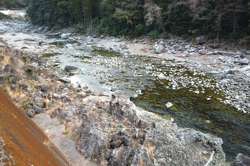 大熊谷出合上流付近の川の様子