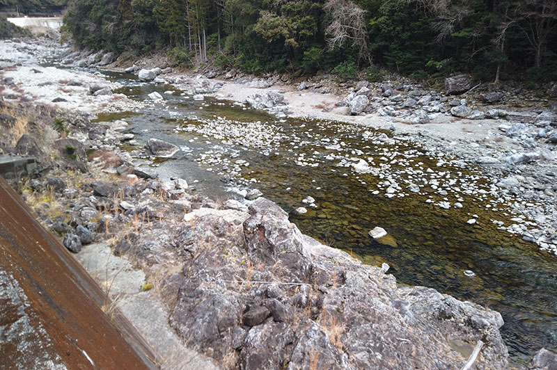 大熊谷出合上流付近の川の様子