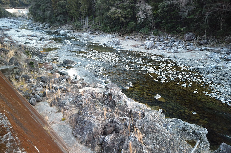大熊谷出合上流付近の川の様子
