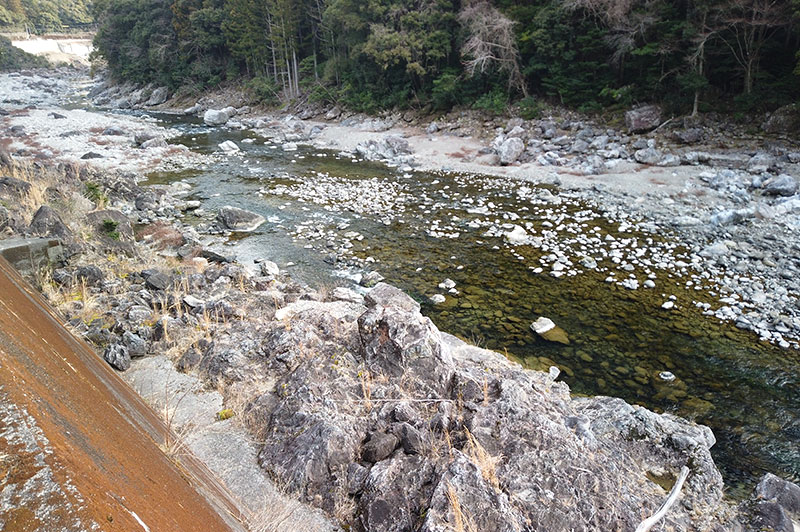 大熊谷出合上流付近の川の様子