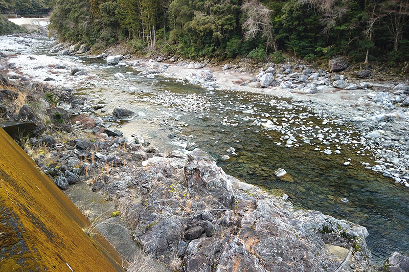 大熊谷出合上流付近の川の様子