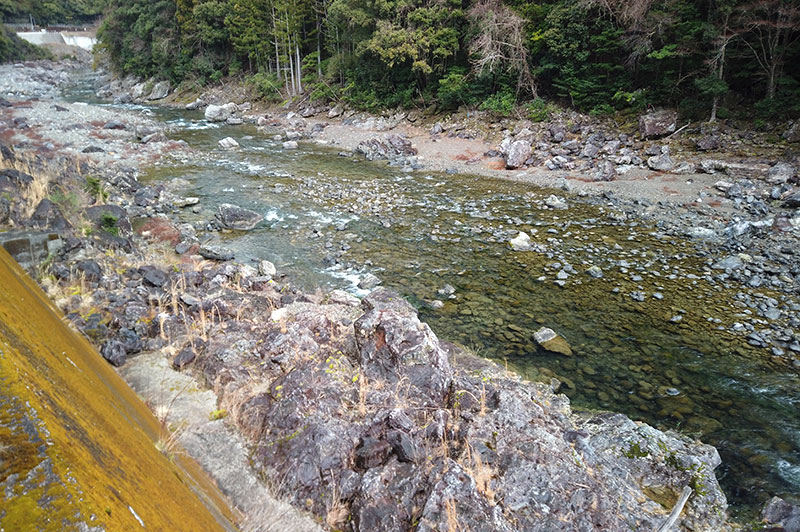 大熊谷出合上流付近の川の様子