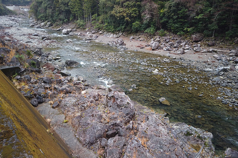 大熊谷出合上流付近の川の様子
