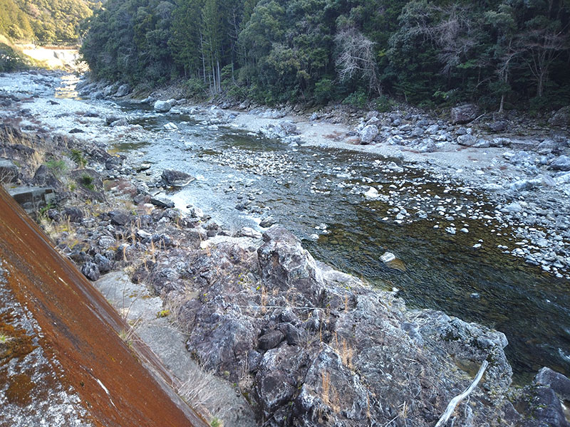 大熊谷出合上流付近の川の様子
