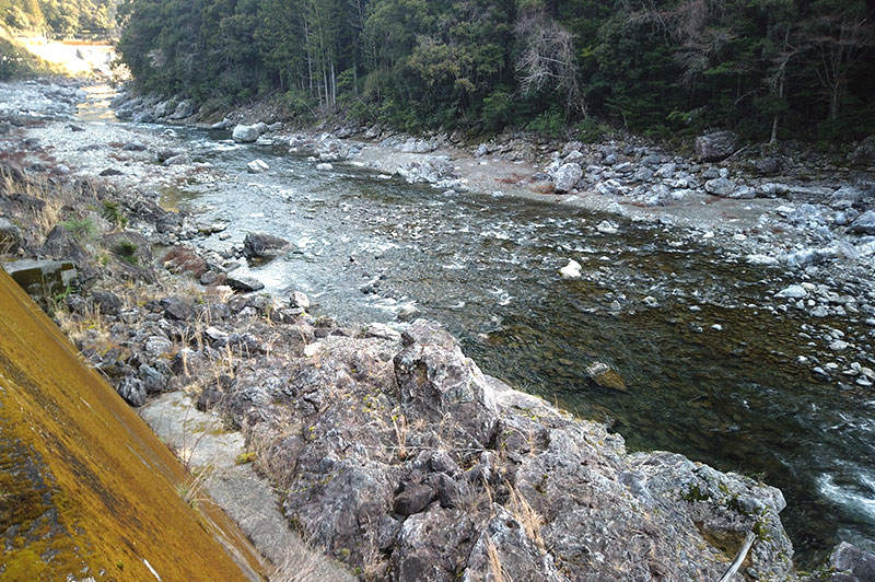 大熊谷出合上流付近の川の様子